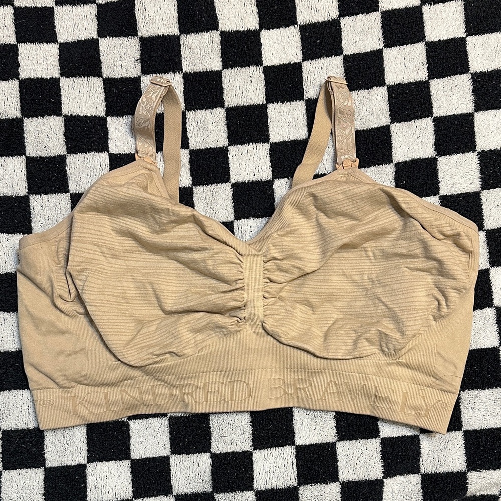 Kindred Bravely XL Busty Tan Pumping/Nursing Bra